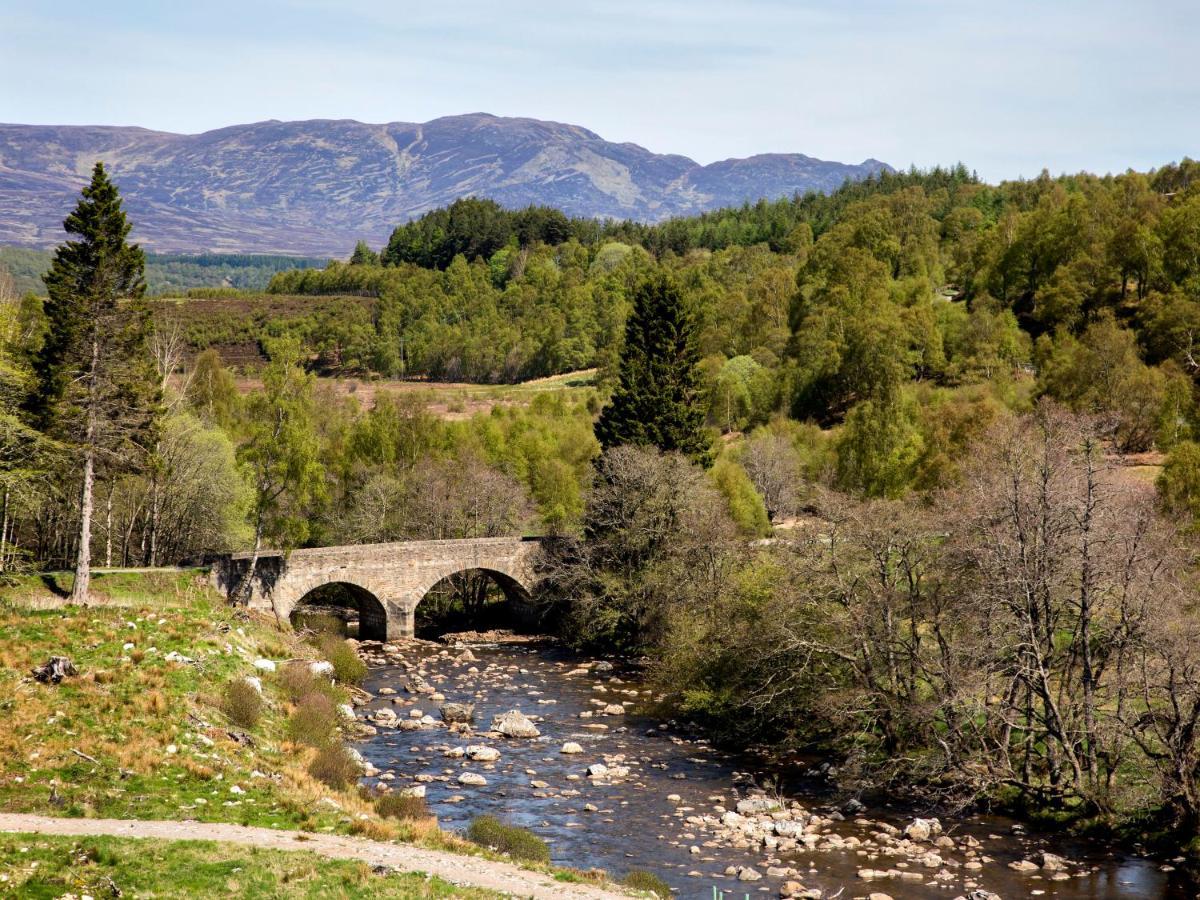 Glentruim Lodge Ecopod Newtonmore Exterior foto
