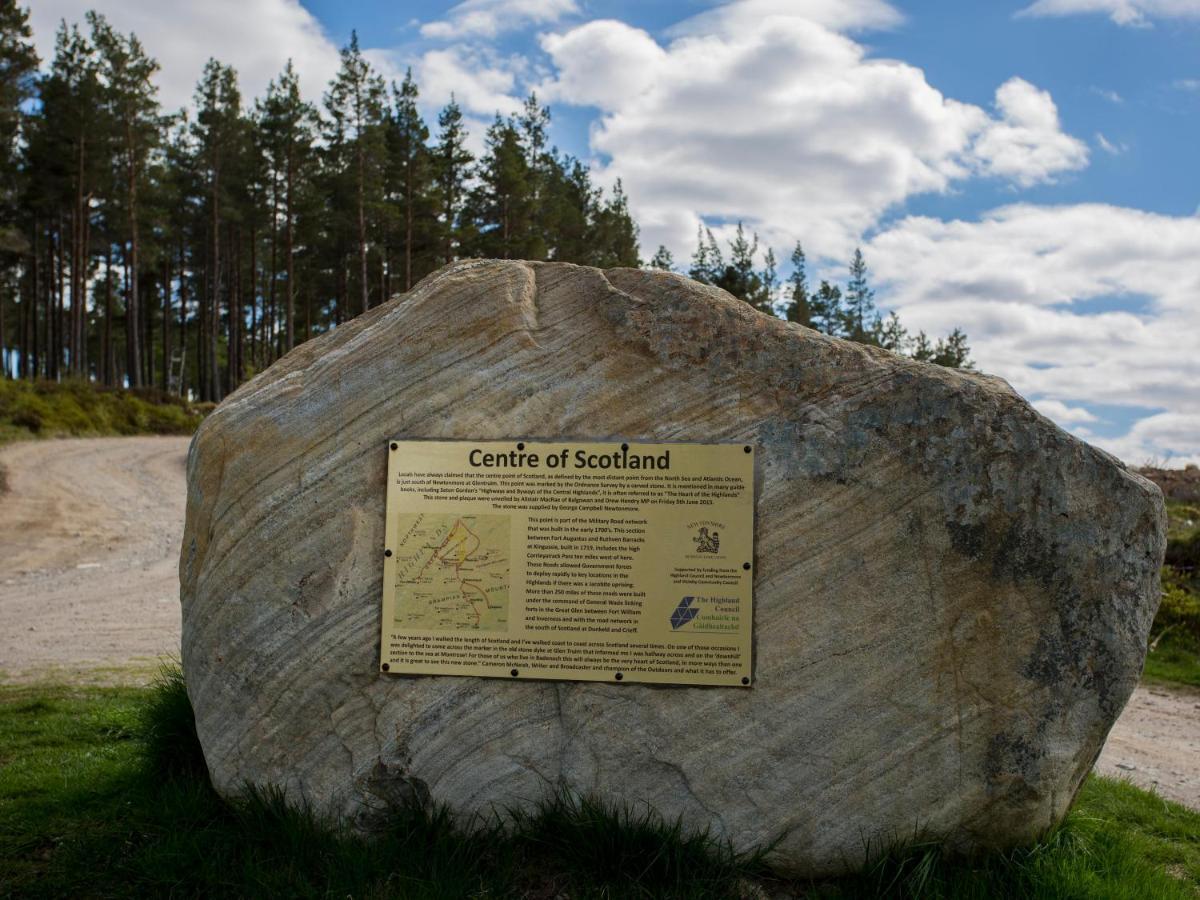 Glentruim Lodge Ecopod Newtonmore Exterior foto