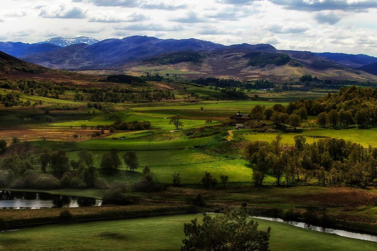 Glentruim Lodge Ecopod Newtonmore Exterior foto