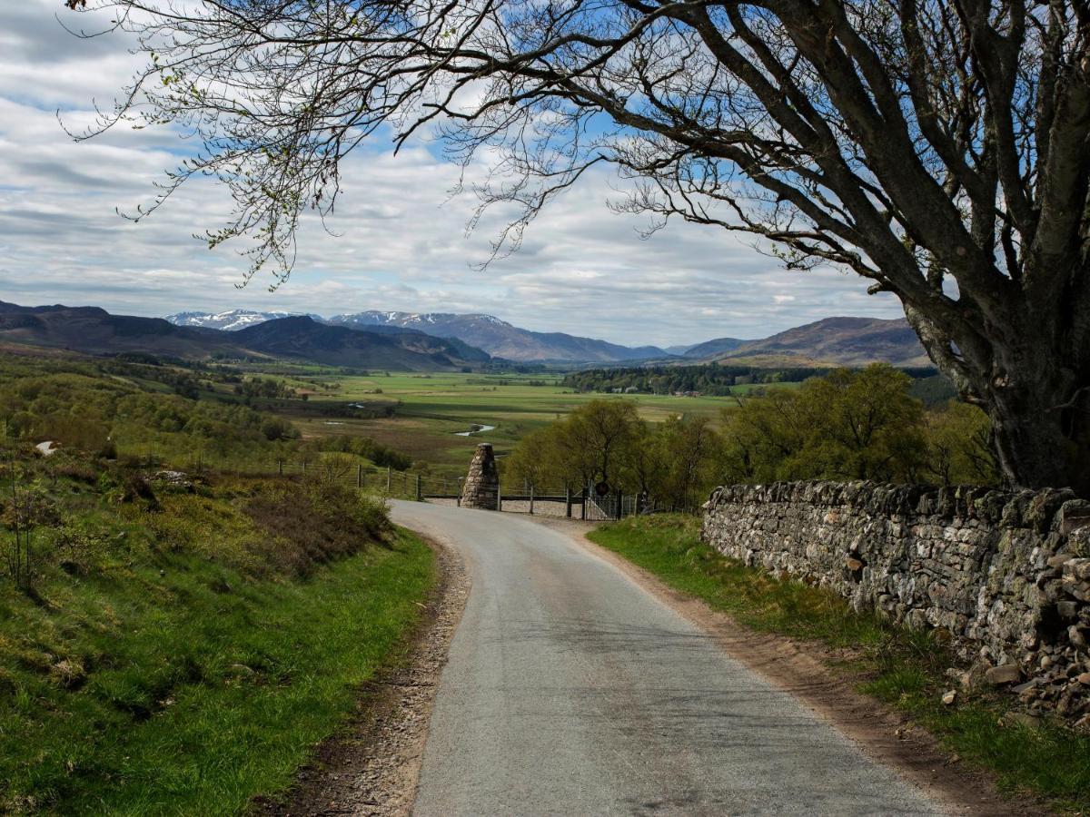 Glentruim Lodge Ecopod Newtonmore Exterior foto
